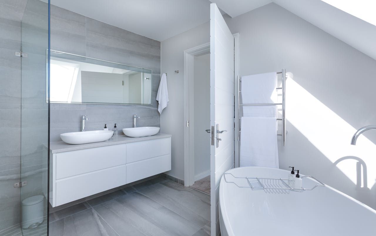 Hoe maak je de badkamer kindveilig?